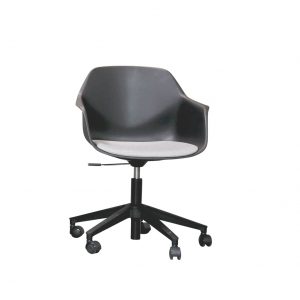 fourme 66 chair on 5 star base with castors